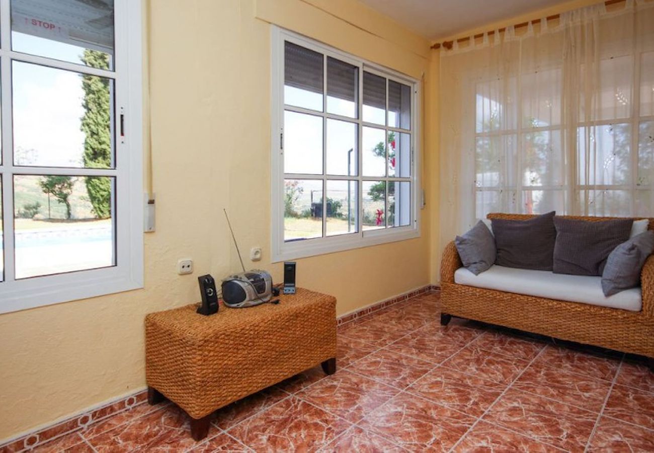 Villa en Coín - Villa alquiler vacacional con piscina privada y vistas en Coin