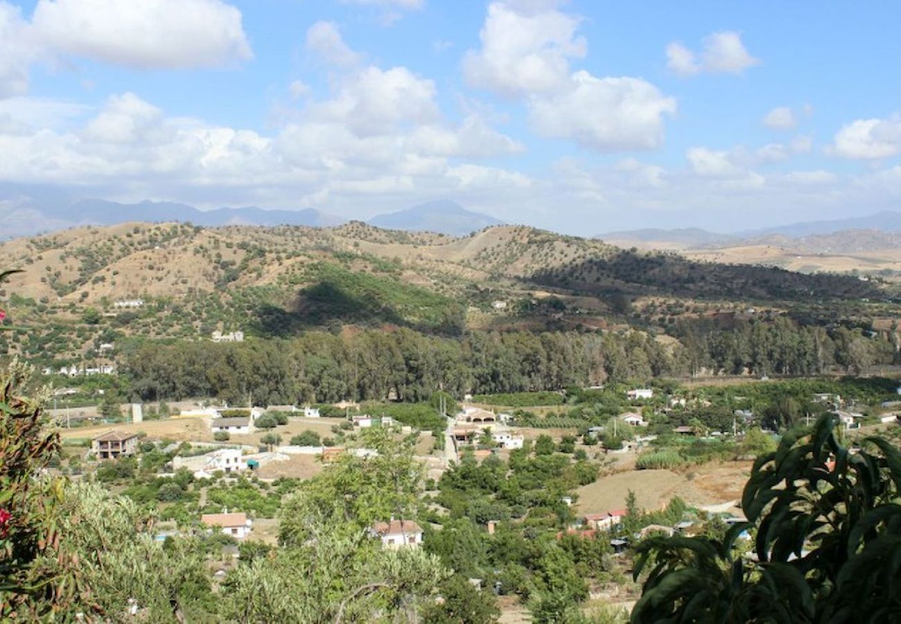 Villa en Coín - Villa alquiler vacacional con piscina privada y vistas en Coin
