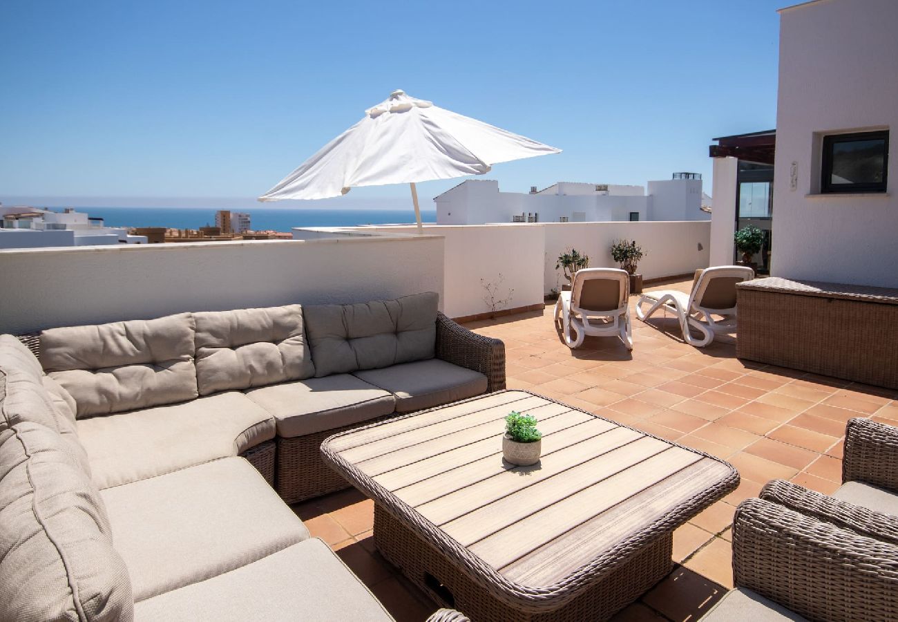 Apartamento en Mijas Costa - Ático de 2 dormitorios La Cala de Mijas con vistas al mar