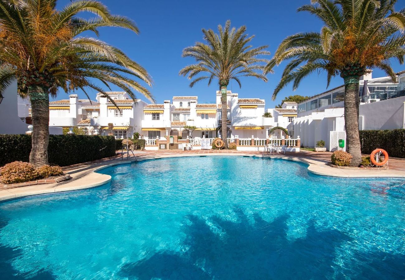 Casa en La Cala de Mijas - Adosado de 3 dormitorios con terraza en la azotea a 100 m de la playa