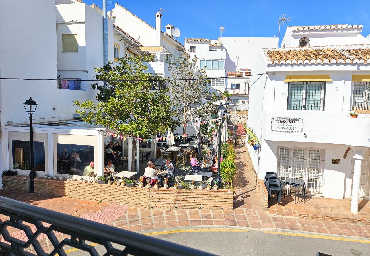 Casa en La Cala de Mijas - Adosado de 3 dormitorios con terraza en la azotea a 100 m de la playa