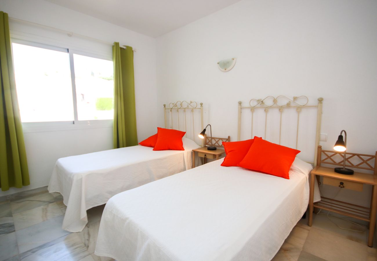 Apartamento en Benahavís - Apartamento encantador en Pueblo Cortes del Golf Benahavis