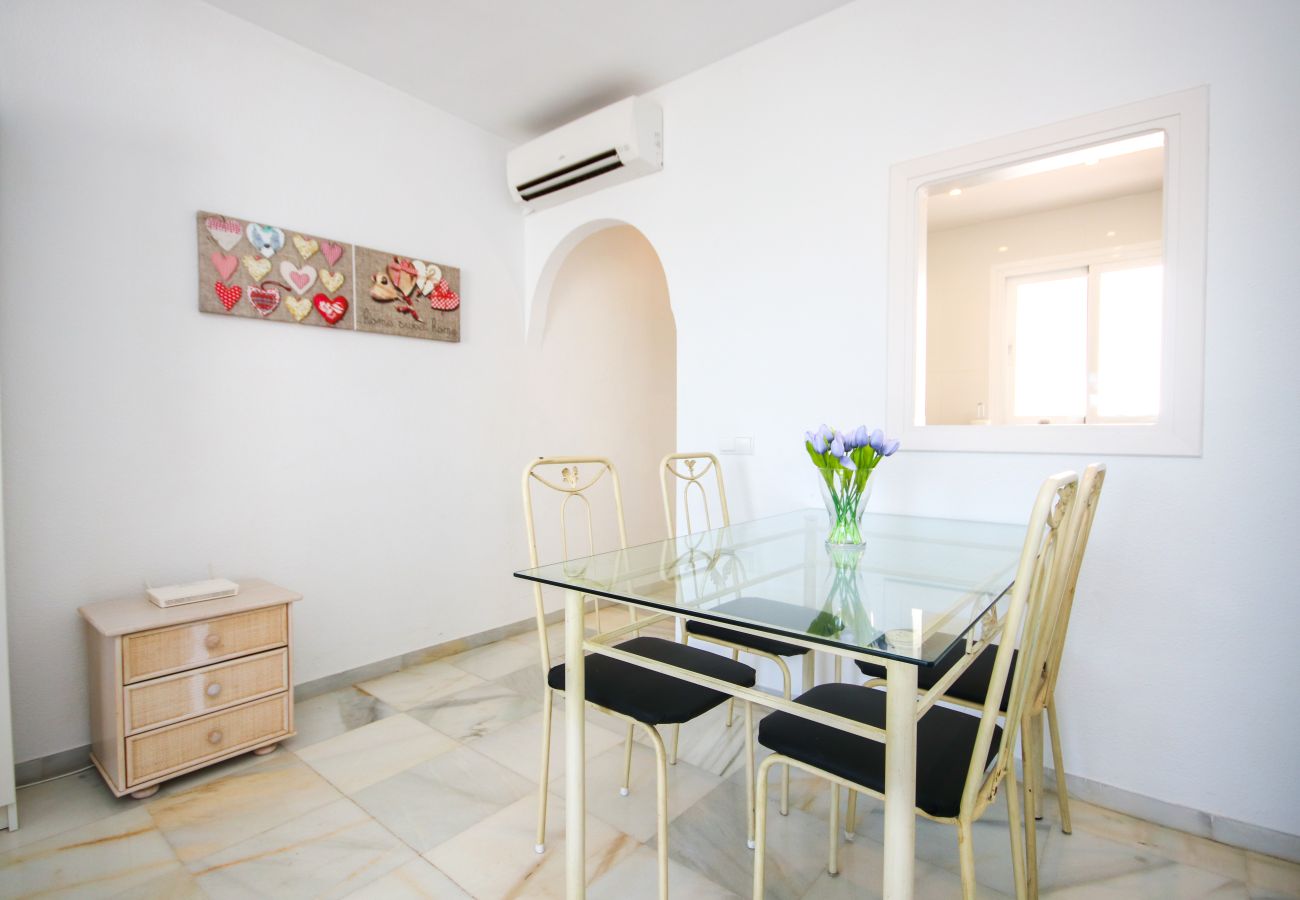 Apartamento en Benahavís - Apartamento encantador en Pueblo Cortes del Golf Benahavis