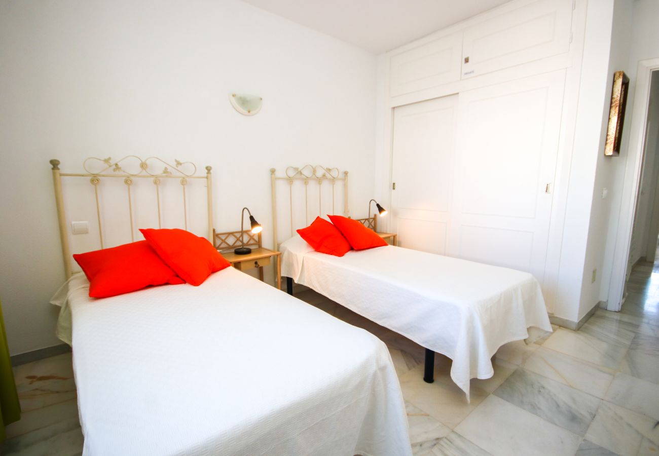 Apartamento en Benahavís - Apartamento encantador en Pueblo Cortes del Golf Benahavis