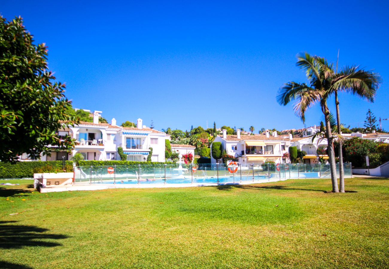 Apartamento en Benahavís - Apartamento encantador en Pueblo Cortes del Golf Benahavis