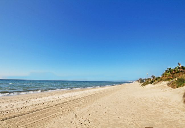 Apartamento en Marbella - Elegante Ático Dúplex en Los Lagos de Santa María Apartamento en Marbella - Elegante Ático Dúplex en Los Lagos de Santa María