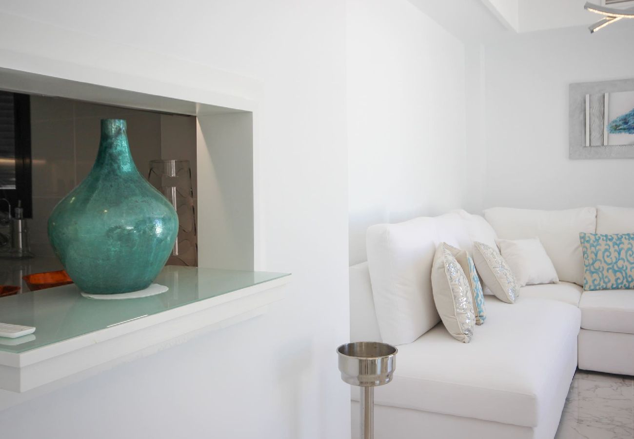 Apartamento en Casares - Impresionante ático frente al mar en Casares