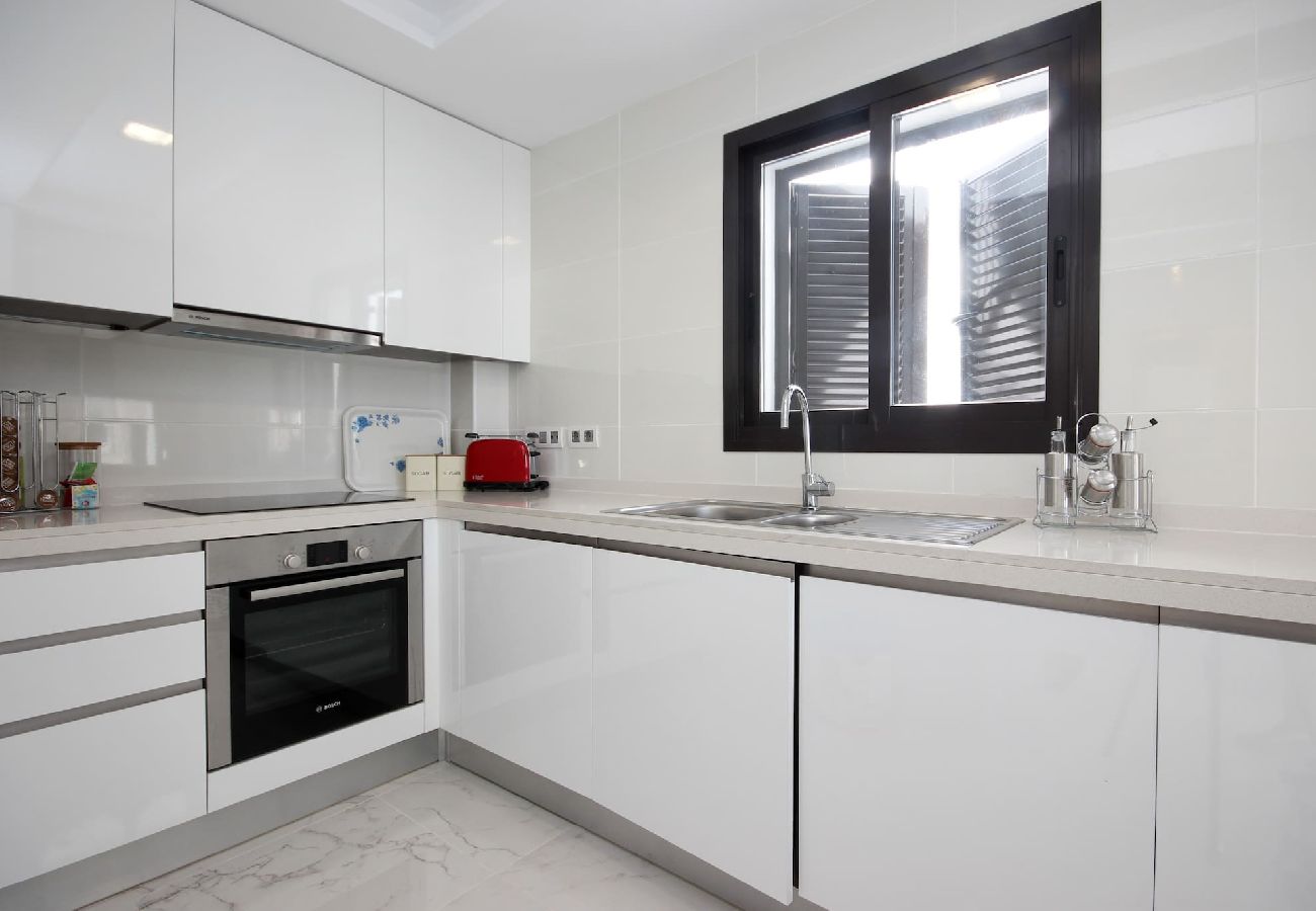 Apartamento en Casares - Impresionante ático frente al mar en Casares