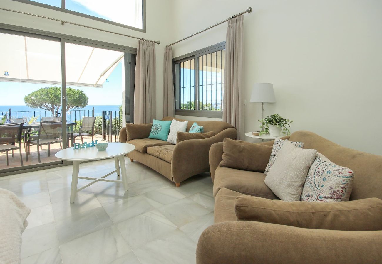 Villa en Casares - Vista del Mar Hermosa villa de 6 dormitorios con piscina privada y cerca de la playa