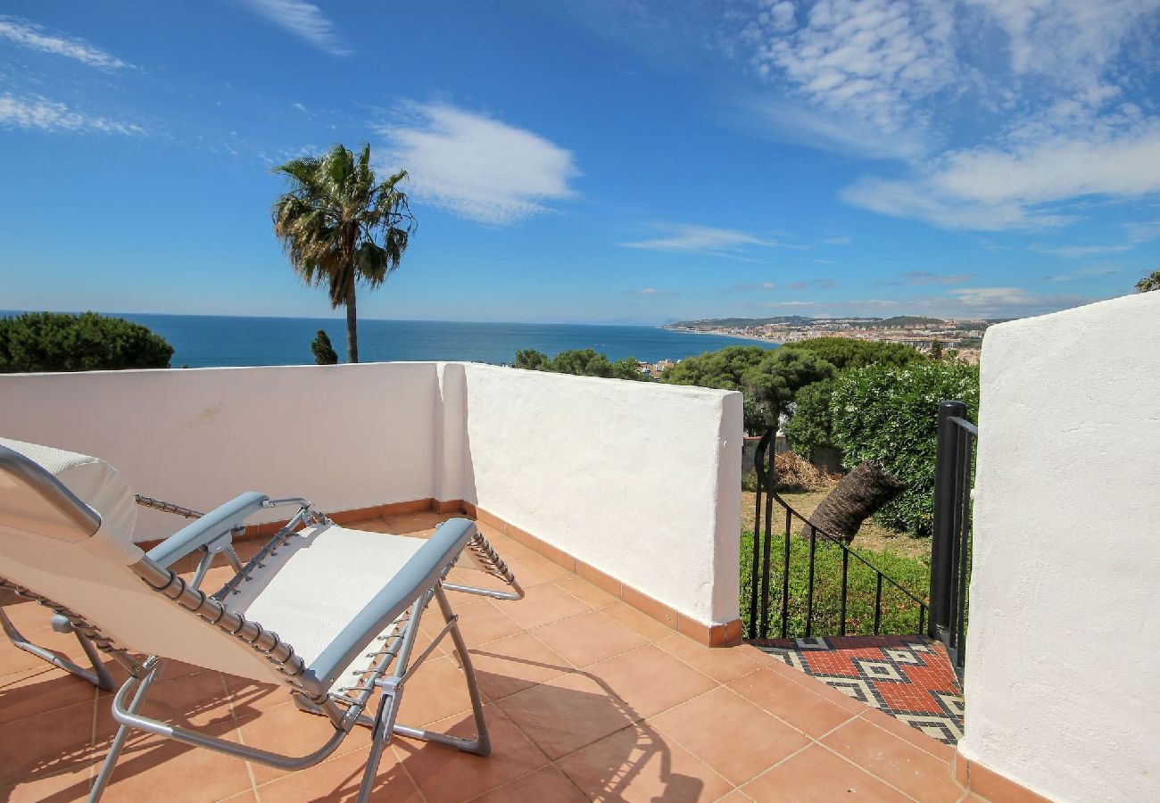 Villa en Casares - Vista del Mar Hermosa villa de 6 dormitorios con piscina privada y cerca de la playa