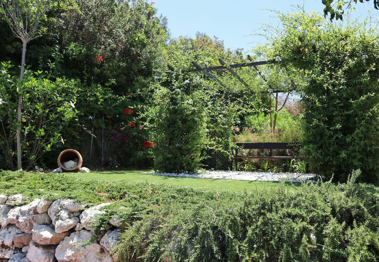 Apartamento en Istán - Ático dúplex de 2 dormitorios con impresionantes vistas, Istán