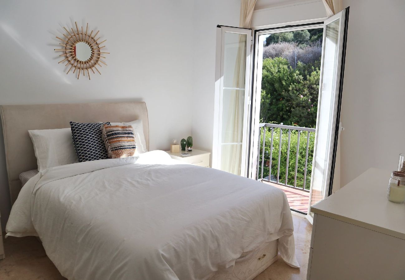 Apartamento en Istán - Ático dúplex de 2 dormitorios con impresionantes vistas, Istán