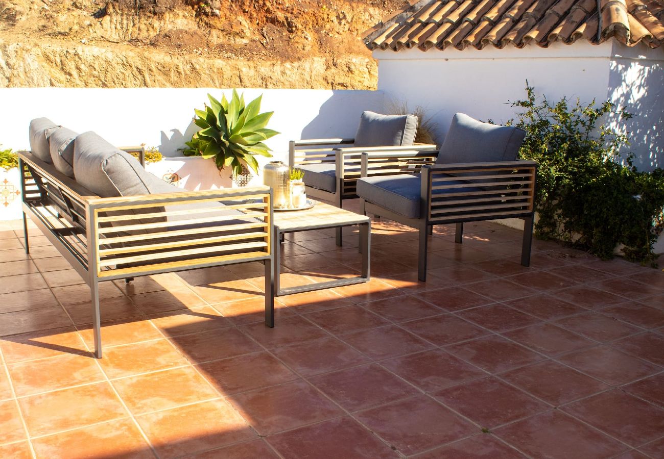 Apartamento en Istán - Ático dúplex de 2 dormitorios con impresionantes vistas, Istán