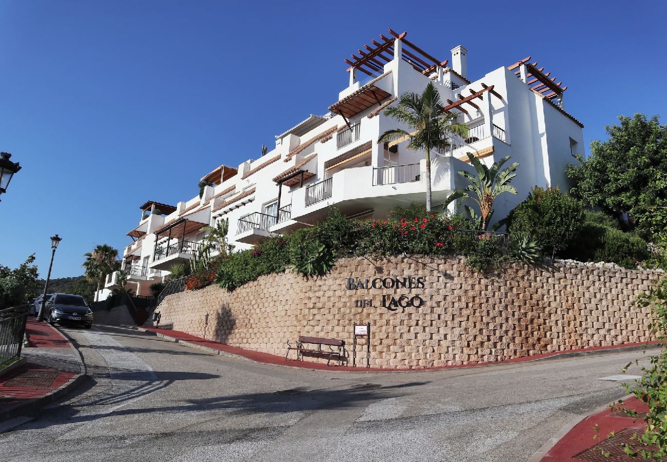 Apartamento en Istán - Ático dúplex de 2 dormitorios con impresionantes vistas, Istán