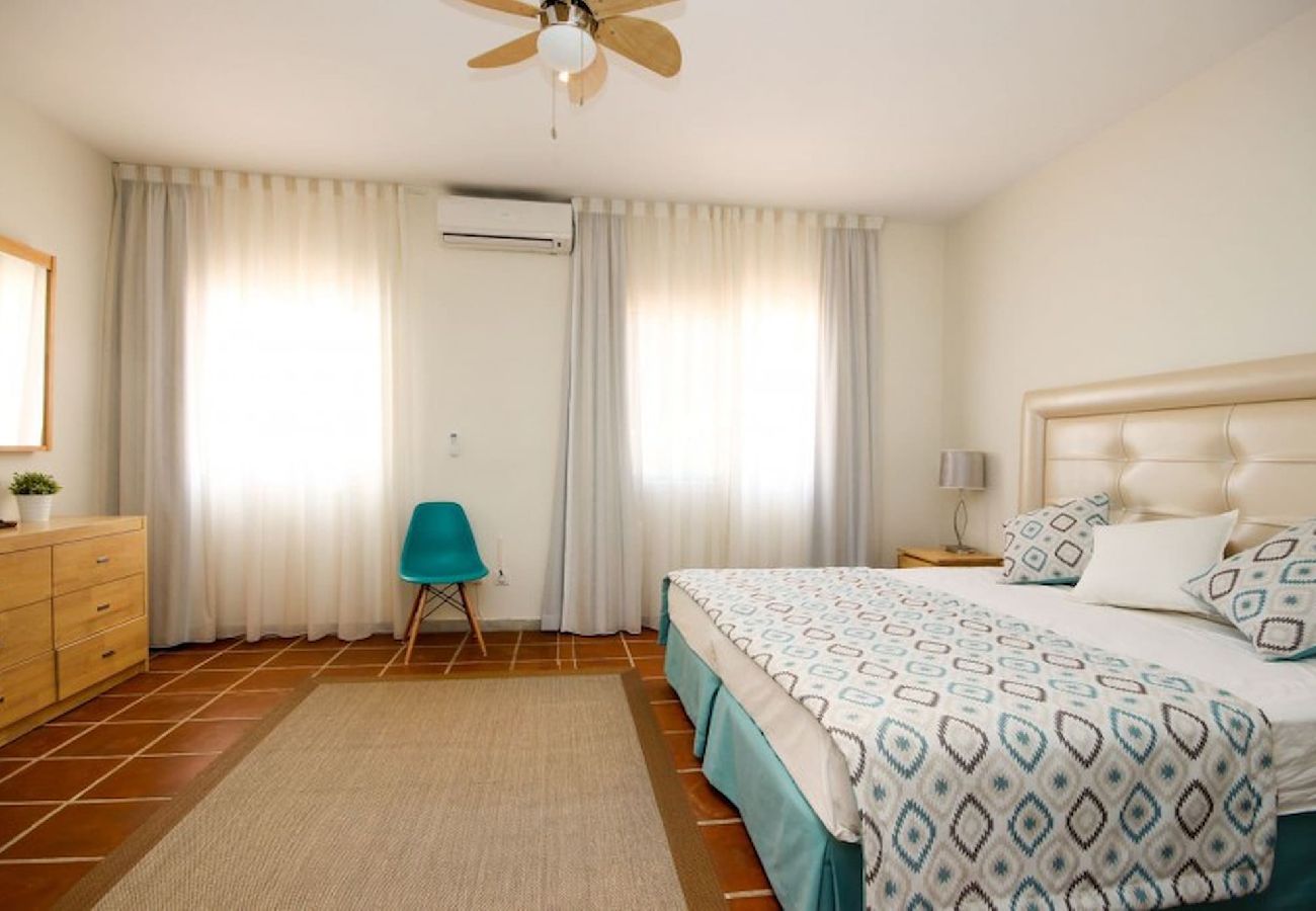 Villa en Ojen - Villa rural de siete dormitorios