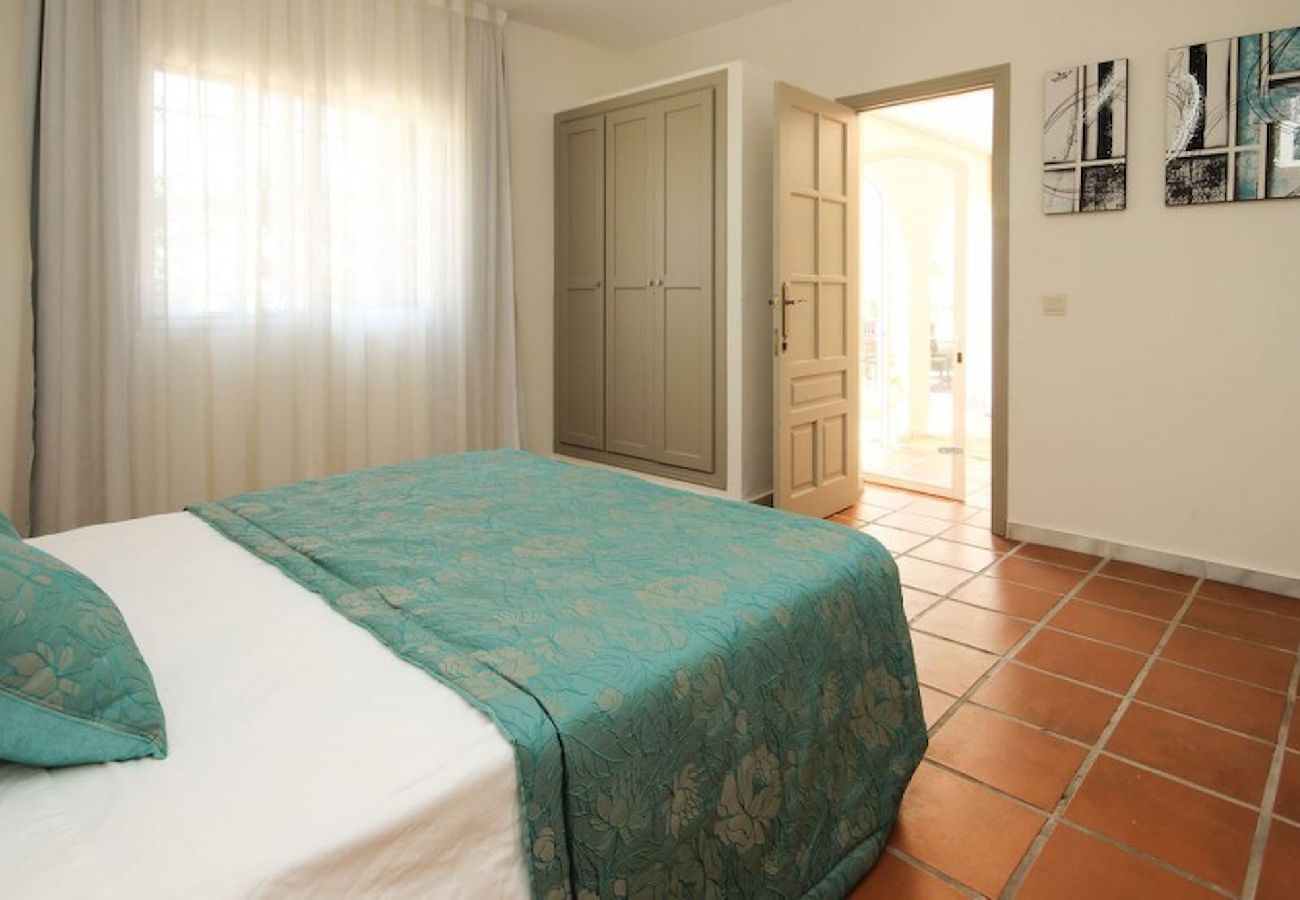 Villa en Ojen - Villa rural de siete dormitorios