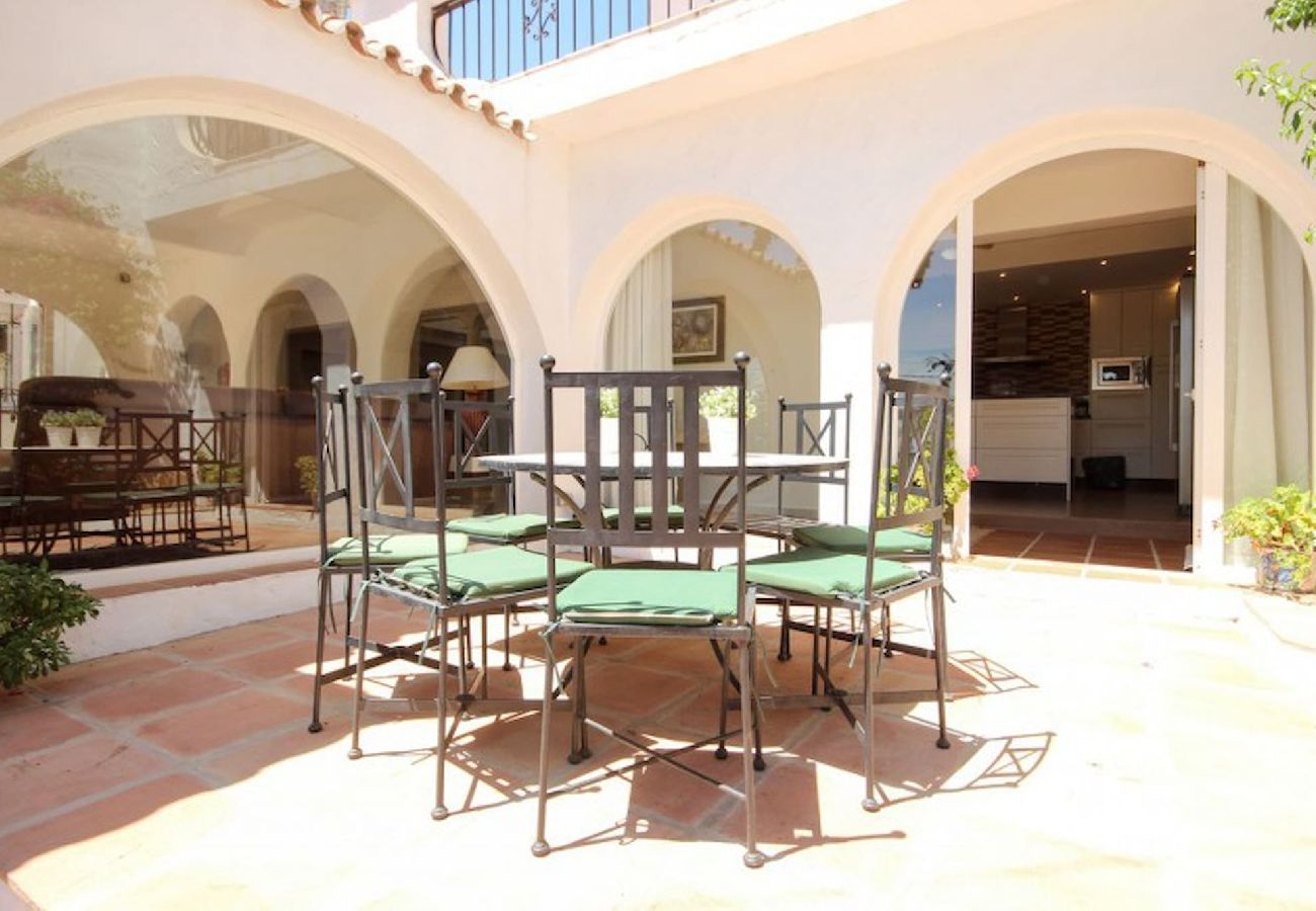 Villa en Ojen - Villa rural de siete dormitorios
