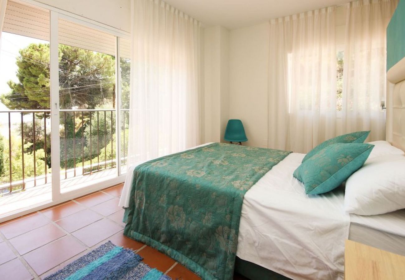 Villa en Ojen - Villa rural de siete dormitorios