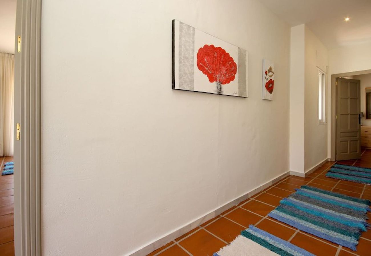 Villa en Ojen - Villa rural de siete dormitorios
