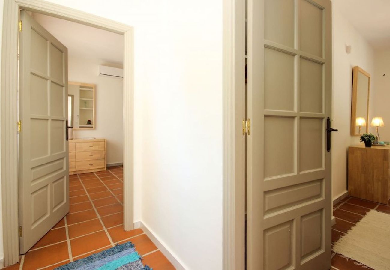 Villa en Ojen - Villa rural de siete dormitorios