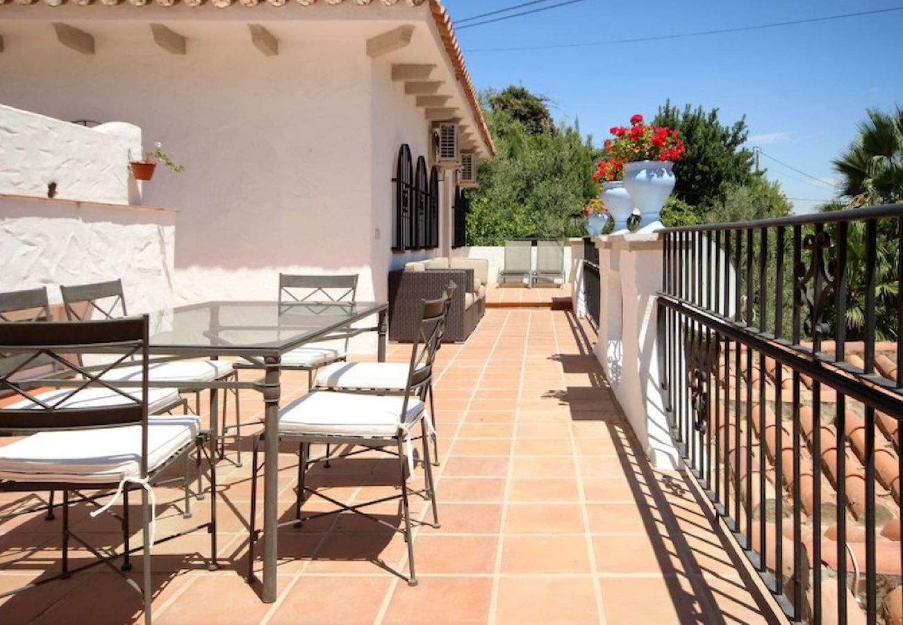 Villa en Ojen - Villa rural de siete dormitorios
