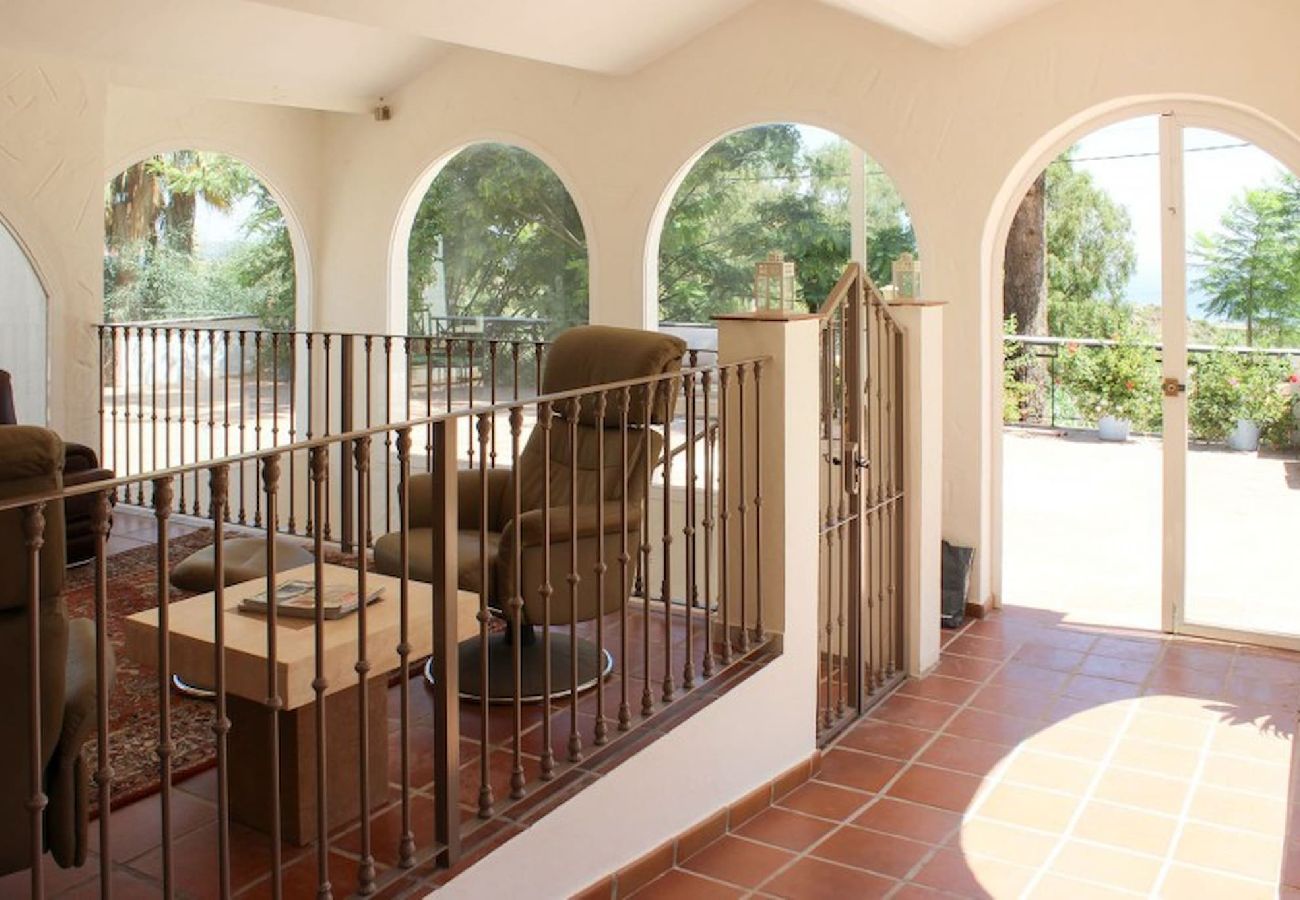 Villa en Ojen - Villa rural de siete dormitorios