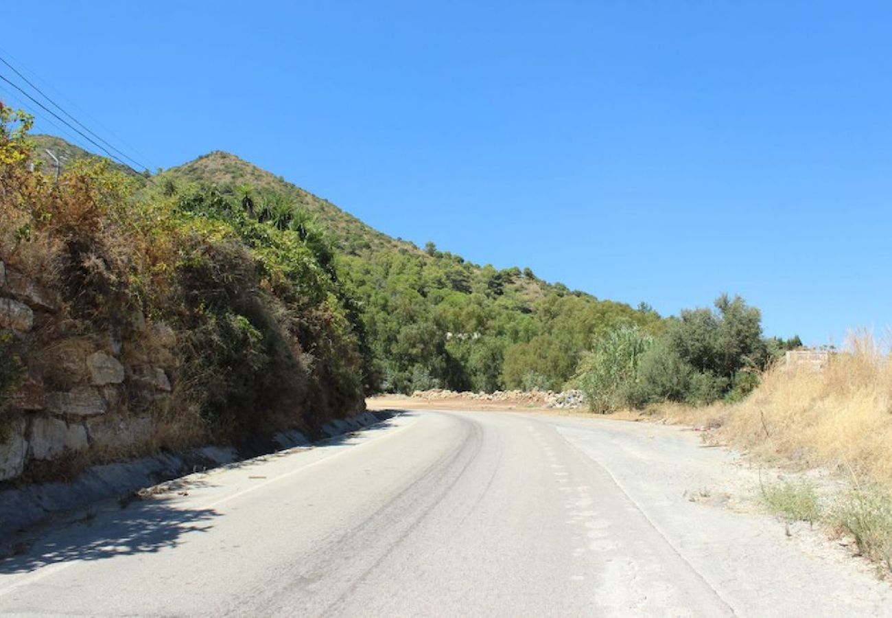 Villa en Ojen - Villa rural de siete dormitorios