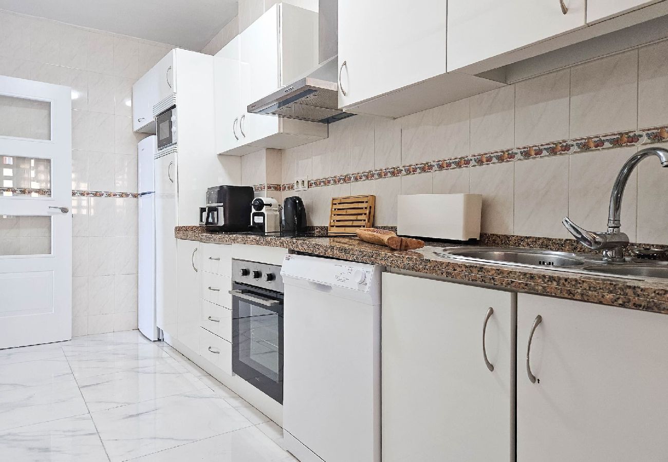 Apartamento en Mijas Costa - Frente a la playa Vistas al mar @ Lubina Sol Riviera del Sol