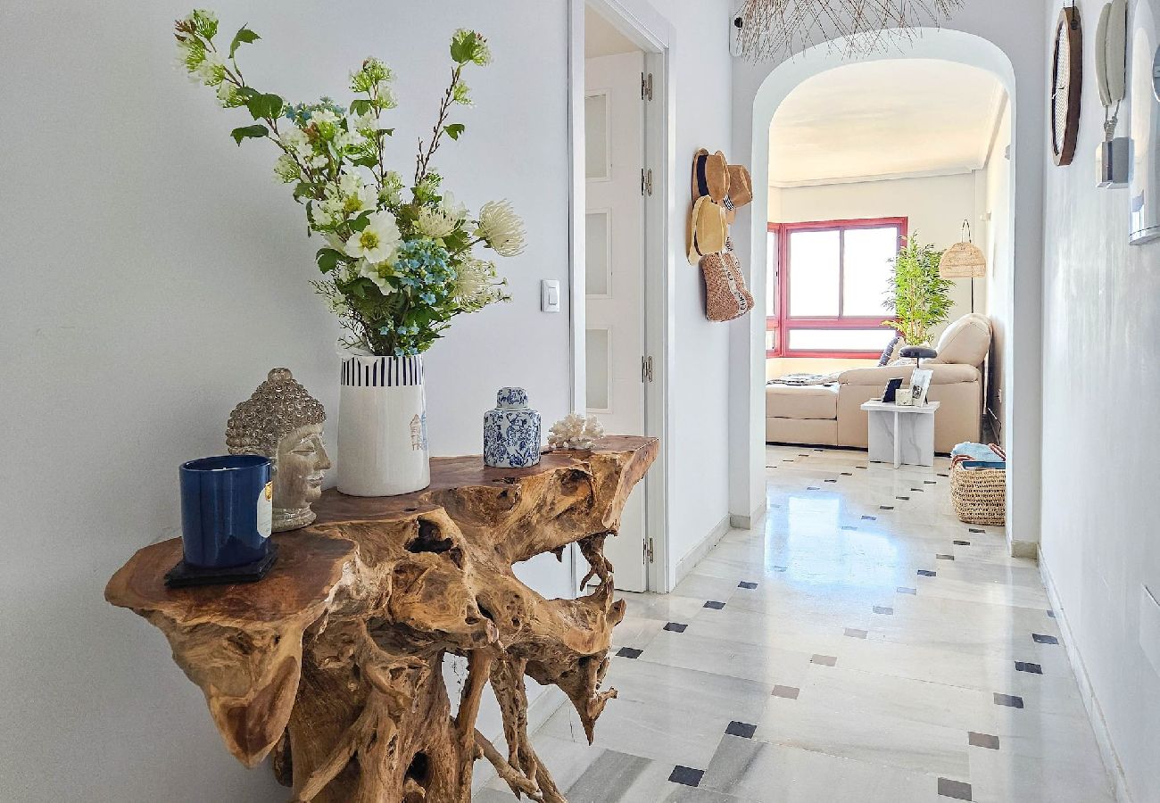 Apartamento en Mijas Costa - Frente a la playa Vistas al mar @ Lubina Sol Riviera del Sol