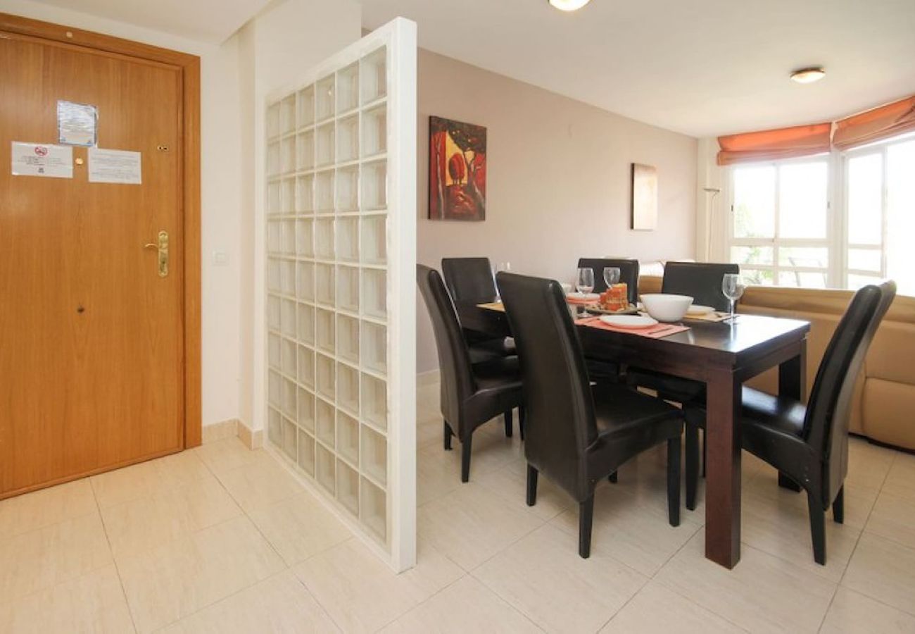 Apartamento en Mijas Costa - Apartamento de tres dormitorios cerca del complejo Mijas Golf