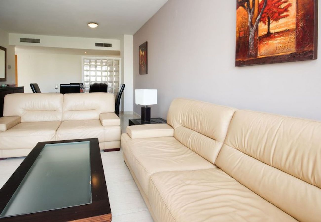 Apartamento en Mijas Costa - Apartamento de tres dormitorios cerca del complejo Mijas Golf