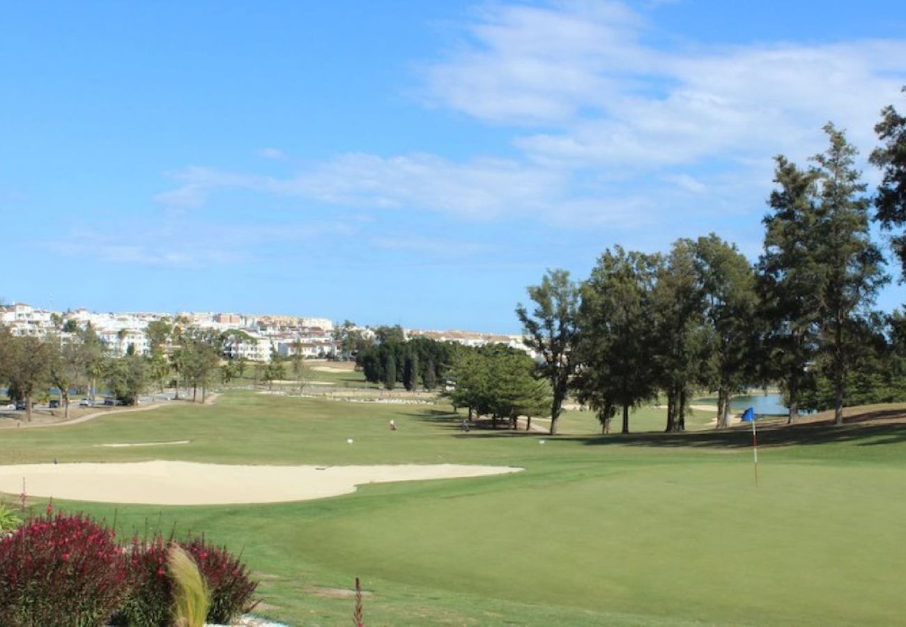 Apartamento en Mijas Costa - Apartamento de tres dormitorios cerca del complejo Mijas Golf