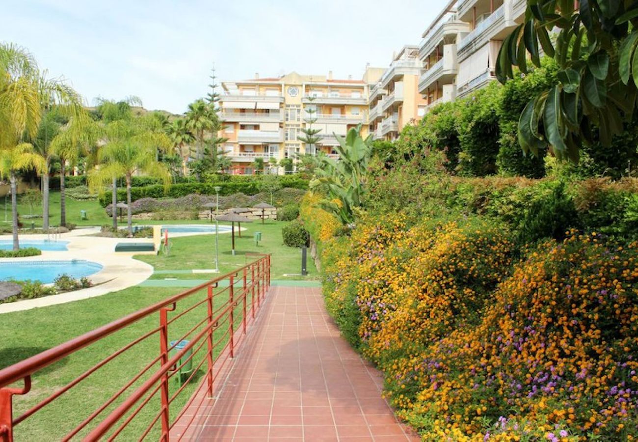 Apartamento en Mijas Costa - Apartamento de tres dormitorios cerca del complejo Mijas Golf