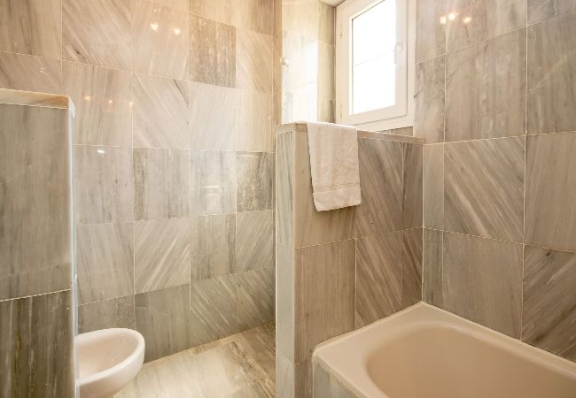 Apartamento en Marbella - Encantador apartamento cerca del golf y la playa. Apartamento en Marbella - Encantador apartamento cerca del golf y la playa.