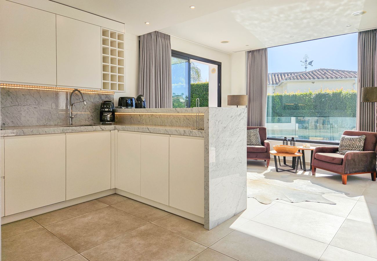 Villa en Mijas Costa - Villa moderna de 3 dormitorios con piscina privada cerca de La Cala