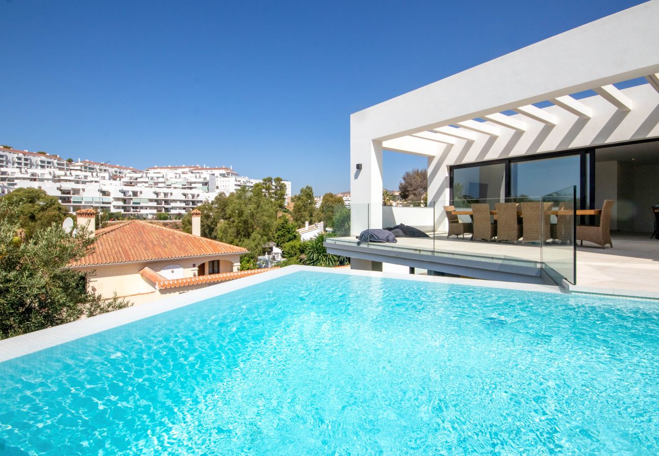 Villa en Mijas Costa - Villa moderna de 3 dormitorios con piscina privada cerca de La Cala