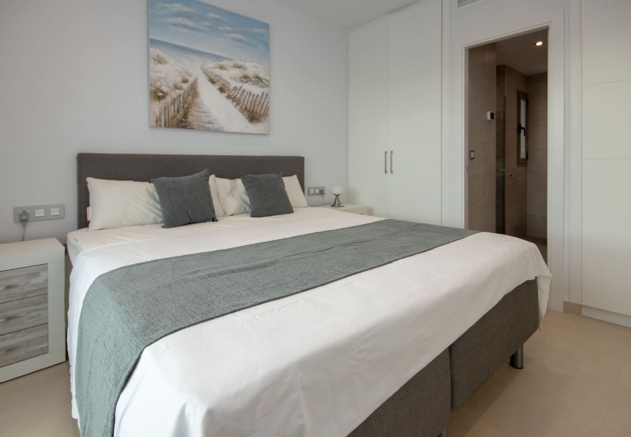 Villa en Mijas Costa - Amplia villa moderna con grandes espacios al aire libre