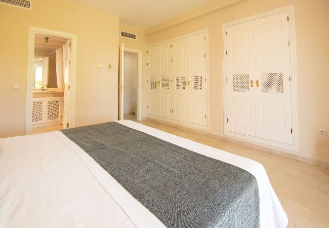 Apartamento en Marbella - Apartamento de lujo en planta baja, Ocean Pino Golf, Cabopino Apartamento en Marbella - Apartamento de lujo en planta baja, Ocean Pino Golf, Cabopino