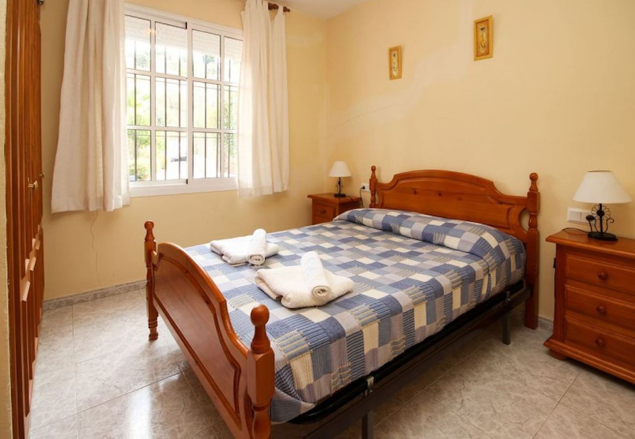 Villa en Coín - Villa vacacional con piscina y fantásticas vistas, Coin