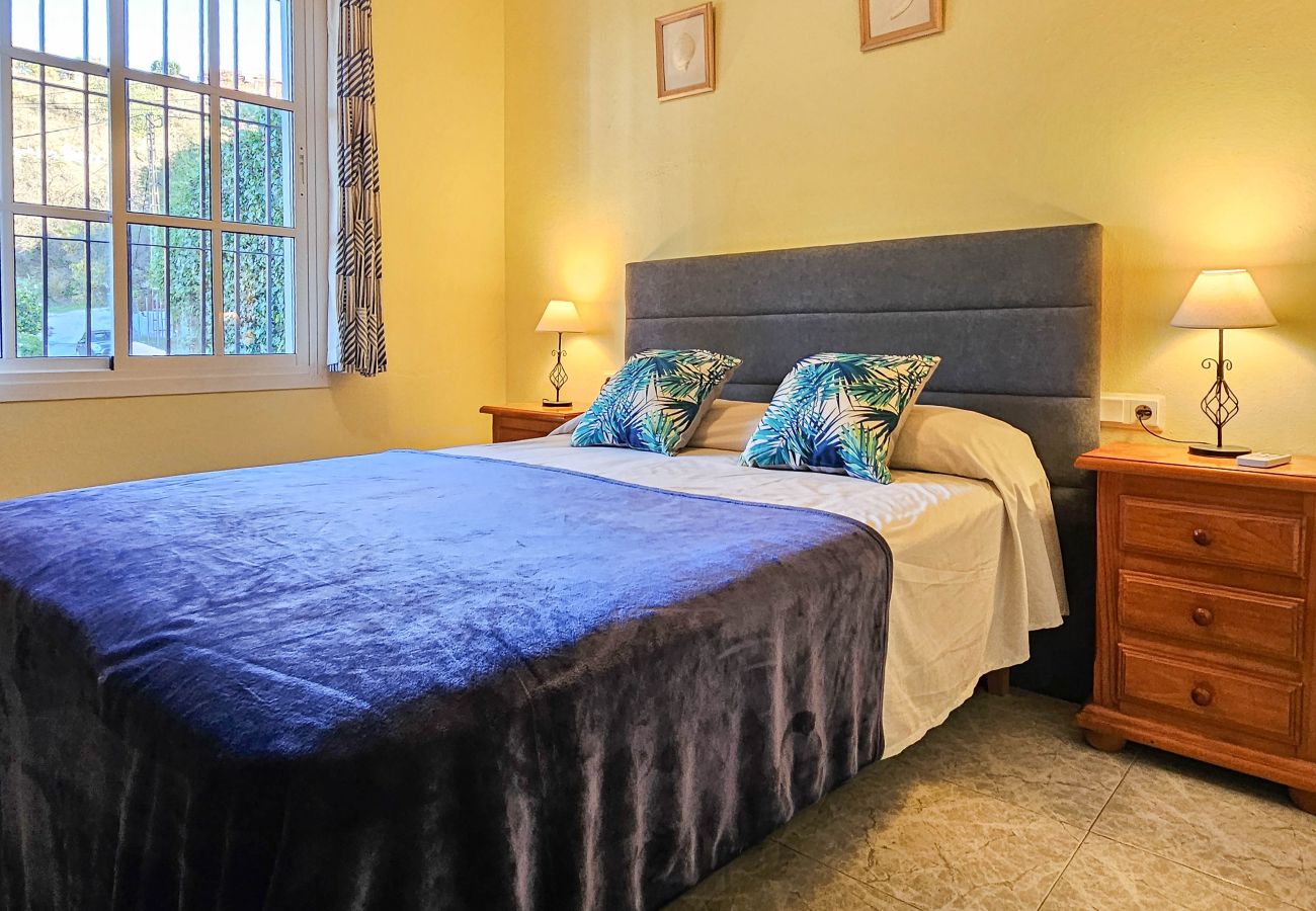 Villa en Coín - Villa vacacional con piscina y fantásticas vistas, Coin