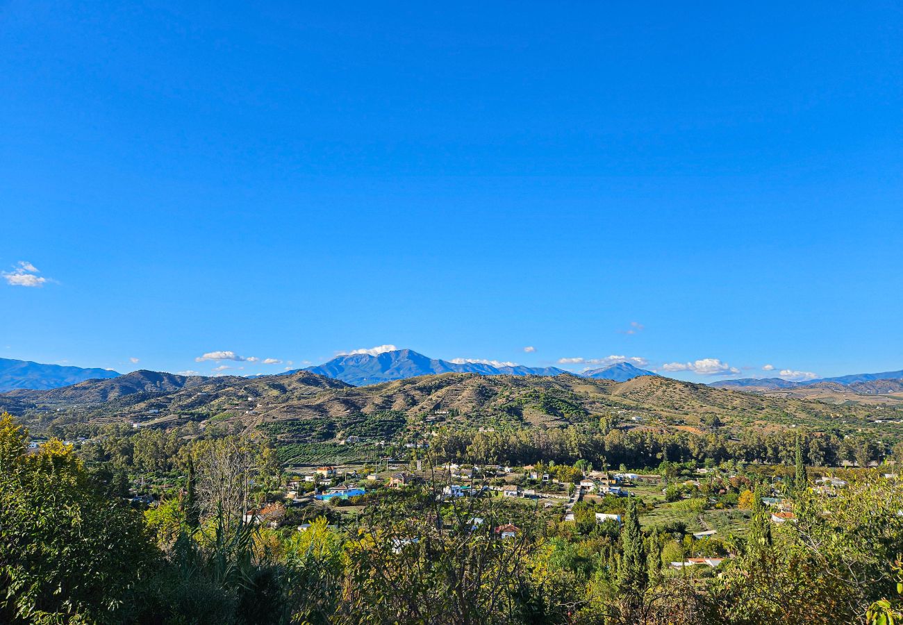 Villa en Coín - Villa vacacional con piscina y fantásticas vistas, Coin