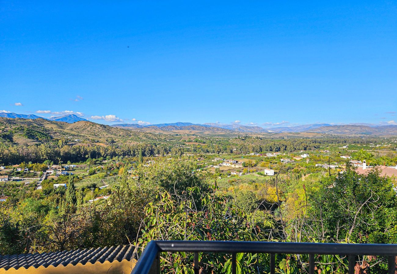 Villa en Coín - Villa vacacional con piscina y fantásticas vistas, Coin