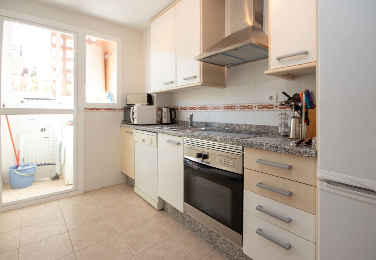 Apartamento en Casares - Apartamento de 2 habitaciones en Casares del Sol Estepona