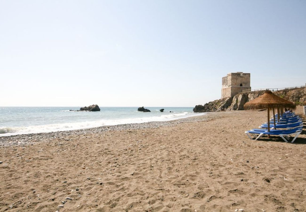 Apartamento en Casares - Apartamento de 2 habitaciones en Casares del Sol Estepona