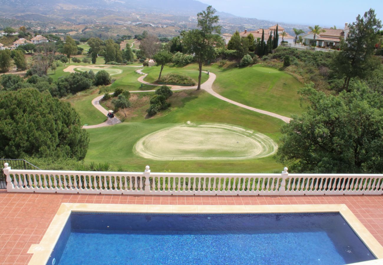 Villa en La Cala de Mijas - Villa con piscina privada cerca de La Cala Golf Resort