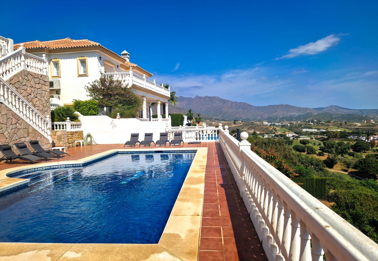 Villa en La Cala de Mijas - Villa con piscina privada cerca de La Cala Golf Resort