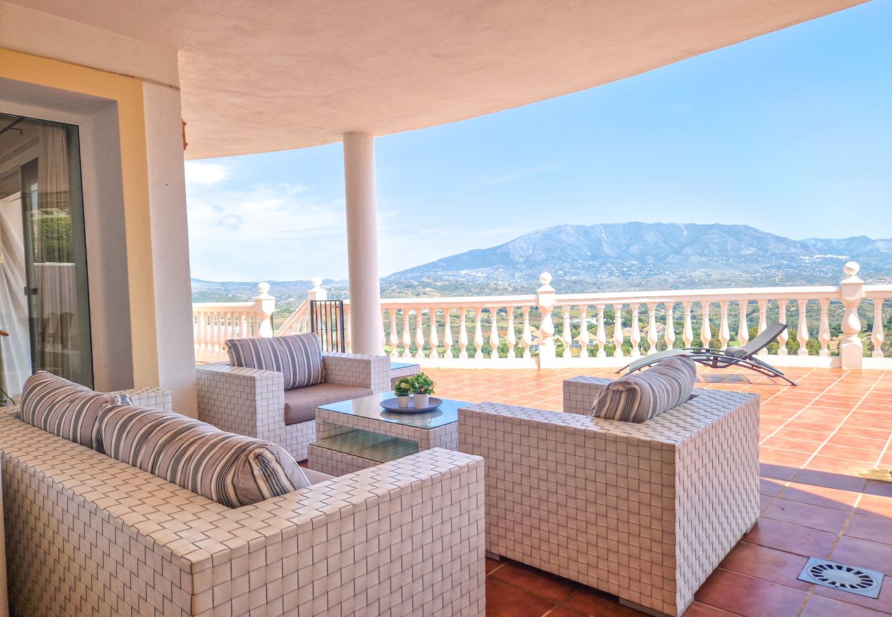 Villa en La Cala de Mijas - Villa con piscina privada cerca de La Cala Golf Resort