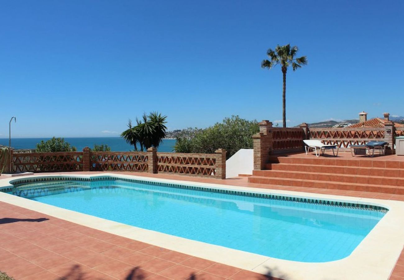 Villa en Mijas Costa - Magnífica villa de vacaciones cerca del mar cerca de La Cala