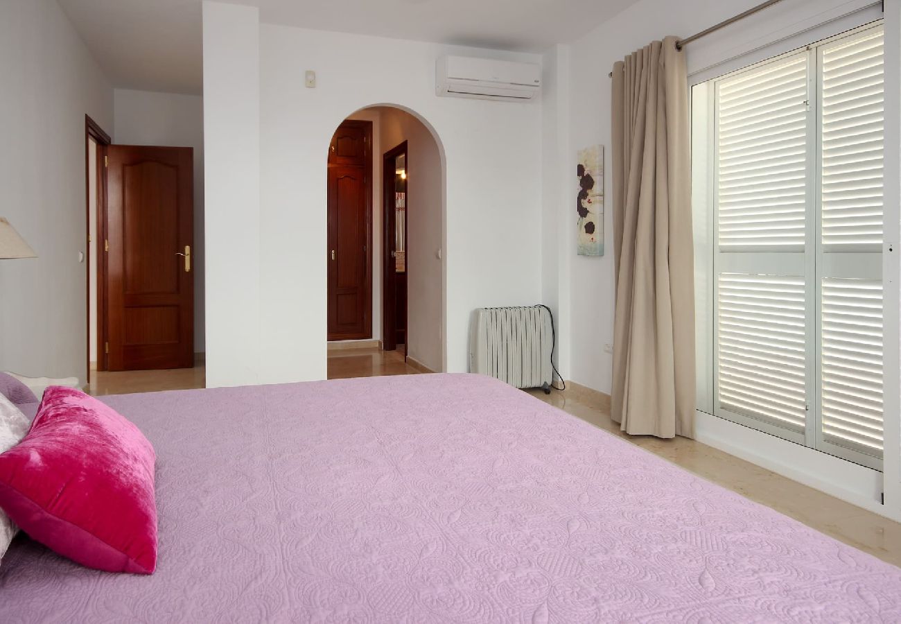 Villa en Mijas Costa - Villa de 5 dormitorios en Riviera del Sol