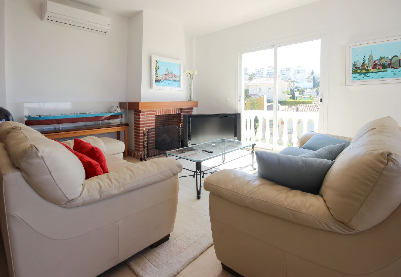 Villa en Mijas Costa - Villa de 5 dormitorios en Riviera del Sol